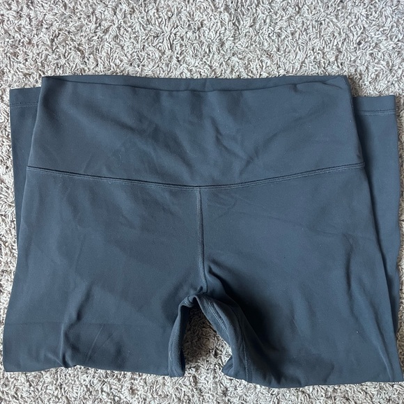 Lululemon Athletica Align No Line Graphite Grey Cropped Leggings - Picture 3 of 6